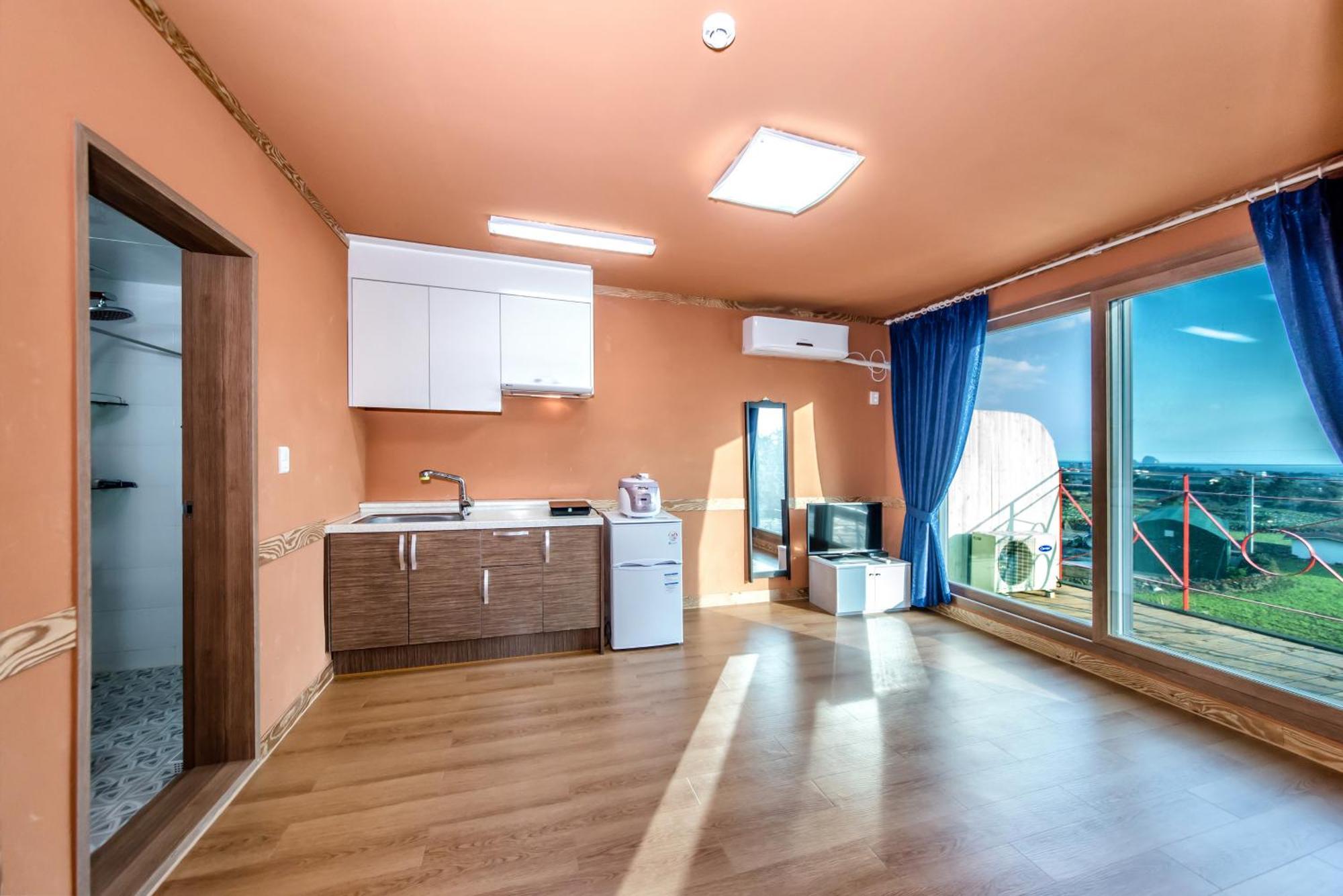 Lohas Pension Seogwipo Exterior photo